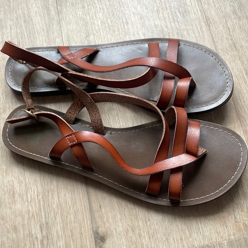 Strapped sandals